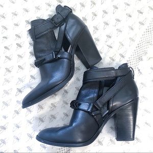 Gianni Bini Black Booties Leather